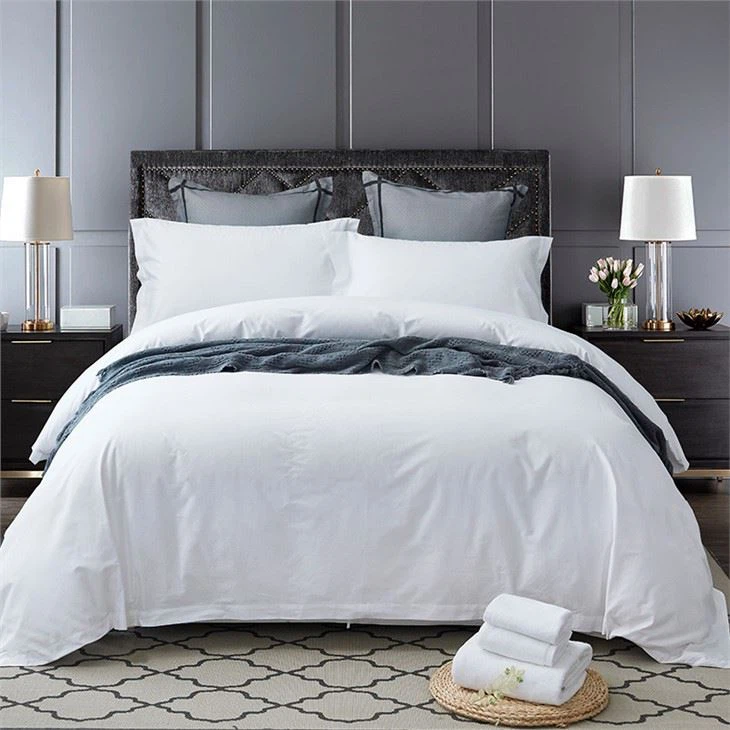 Venjulegt hvítt sængurverssett